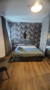 Postel nebo postele na pokoji v ubytování Airport Accommodation Bedroom with your own private Bathroom Self Check In and Self Check Out Air-condition Included