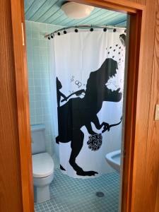 Koupelna v ubytování Sunkissed Divers Okinawa 1, Rooftop for 2 with Jacuzzi, Bbq and Sea View + 30 fotografií