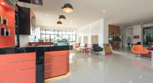 Гостиная зона в At One Hotel Chiangrai