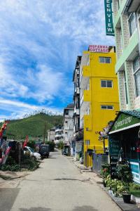 O vedere generală la munți sau o vedere la munte luată de la acest B&B