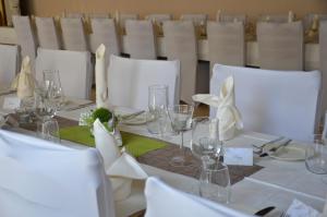 Restoran või mõni muu söögikoht majutusasutuses Hotel Buchserhof