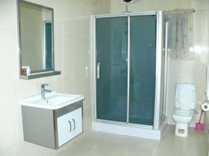 Baðherbergi á Galpin Suites