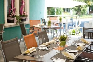 Restoran või mõni muu söögikoht majutusasutuses Hotel Buchserhof