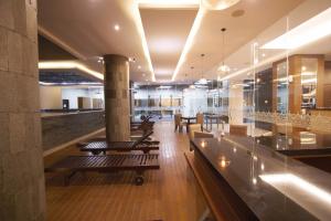 Prostor za sedenje u objektu Tara Hotel Yogyakarta