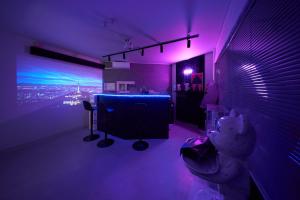 Et tv og/eller underholdning på Khan 숙소