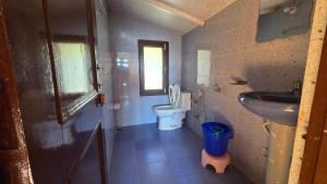 Koupelna v ubytování Thakur homes- couple and family friendly homestay