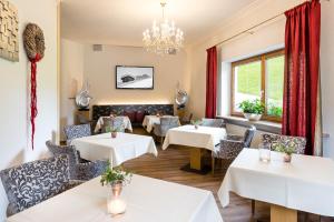 Posedenie v ubytovaní Hotel Steinbock
