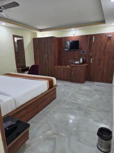 Μια τηλεόραση ή/και κέντρο ψυχαγωγίας στο Hotel Diamond Crest, Patna +16 φωτογραφίες