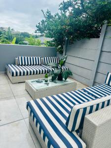 Χώρος καθιστικού στο Ballito Ridge - Private Suite