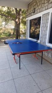 Stolní tenis v ubytování Amritara Jawai Resort nebo okolí