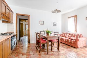 Køkken eller tekøkken på Alloggio immerso nella Laguna