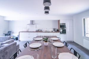 Kuchyň nebo kuchyňský kout v ubytování Le Balcon de la Barbinière + 11 fotografií