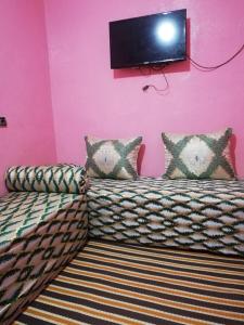 TV a/nebo společenská místnost v ubytování famile 154