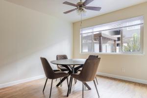 Billede fra billedgalleriet på Blueground Shoreline West pool nr Shoreline Park SFO-2019 i Castro City