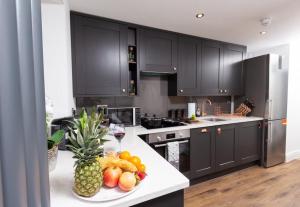 Kuchyň nebo kuchyňský kout v ubytování Luxury pad centrally located near Brighton station