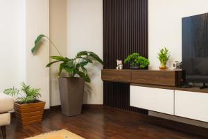 TV a/nebo společenská místnost v ubytování Maitreya Homestay