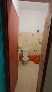 Ένα μπάνιο στο The Stoked Stay Ride and Tide