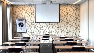 Khu vực hỗ trợ khách đi công tác/phòng hội thảo tại Fletcher Hotel-Restaurant Leidschendam – Den Haag