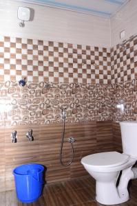 Phòng tắm tại Munnar Heritage Cottage