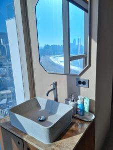 Foto de la galería de 루미에르 디럭스 오션뷰 그랜드룸-광안리 해수욕장 en Kwangan-dong 82 fotos más