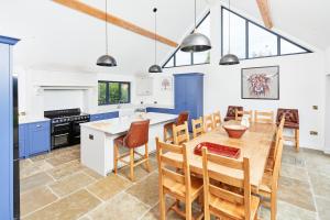 Køkken eller tekøkken på Rosehaven House at Pudleston Court