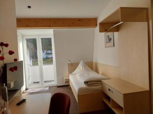 Postel nebo postele na pokoji v ubytování Gästehaus Langhammer