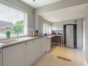 Køkken eller tekøkken på Lamsey Cottage