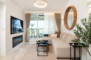 Μια τηλεόραση ή/και κέντρο ψυχαγωγίας στο Rose Suite