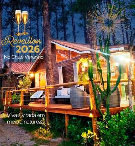 Bygningen som campingpladsen ligger i