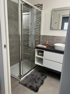 Et badeværelse på Peschiera Luxury House