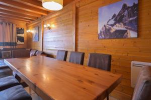 Et opholdsområde på lesetoilesdelaplagne Chalet 20