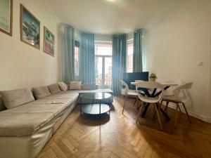 Posezení v ubytování Villa Clair LOGIS MONACO Parking Terrasse