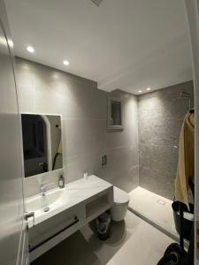 Koupelna v ubytování Eidolion Essence