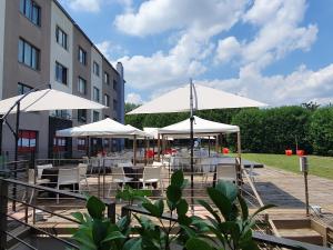 Tòa nhà nơi khách sạn tọa lạc