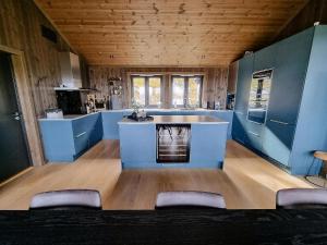 Et opholdsområde på Luxury Mountain Home With View On Gaustablikk + 29 billeder