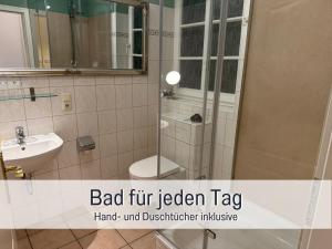 Koupelna v ubytování elbe511ferienzuhause Ruheoase im Grünen + 48 fotografií