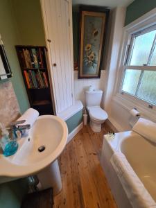 Posezení v ubytování 5 Exe Street-Pretty 3 bed townhouse-sleeps 4