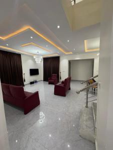 Et tv og/eller underholdning på Emerald Apartment