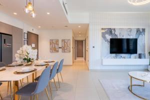 Billede fra billedgalleriet på Vacationer I Luxury 2 Bedroom I Burj Khalifa View I Downtown I Free Gym, Pool, Parking & Wi-Fi i Dubai + 22 billeder