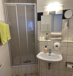 Ванная комната в Pension Landhaus Machold +46 фотографий