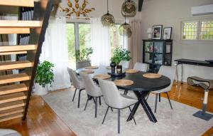 Et opholdsområde på 3 Bedroom Stunning Home In Norrtälje