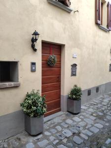 Το κτήριο όπου στεγάζεται  το διαμέρισμα +5 φωτογραφίες