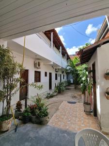 Budova, kde se hotel nachází + 81 fotografií