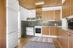 Køkken eller tekøkken på JON440-Paulistrom-Haesslehult-6 + 12 billeder