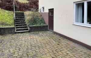 En have udenfor 3 Bedroom Beautiful Home In Lindesberg + 17 billeder