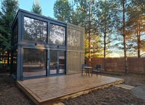 El edificio en el que está la casa vacacional