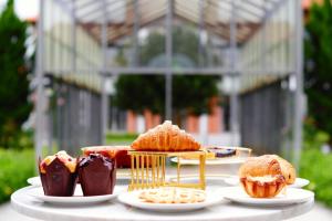 Mad på resortet eller i nærheden