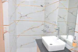 Ένα μπάνιο στο Vrindavan Hotel