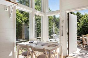 Balkón nebo terasa v ubytování BOH779-Stillingsoen-Asarna-121