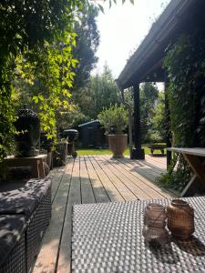 Vườn quanh Feel Calm In A Log Cabin Near Klintebjerg